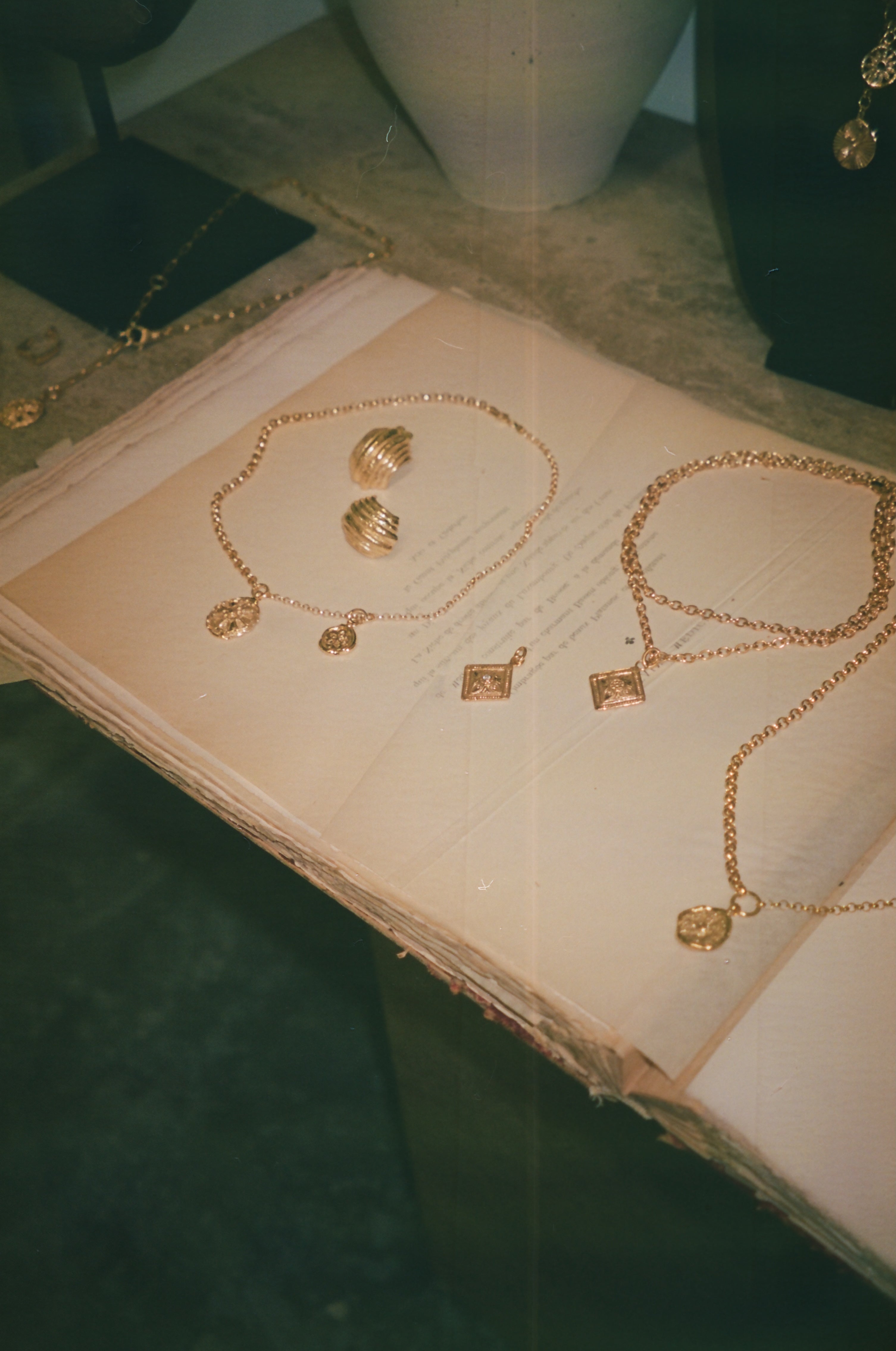 Allegory Of Estoi Wrap Necklace