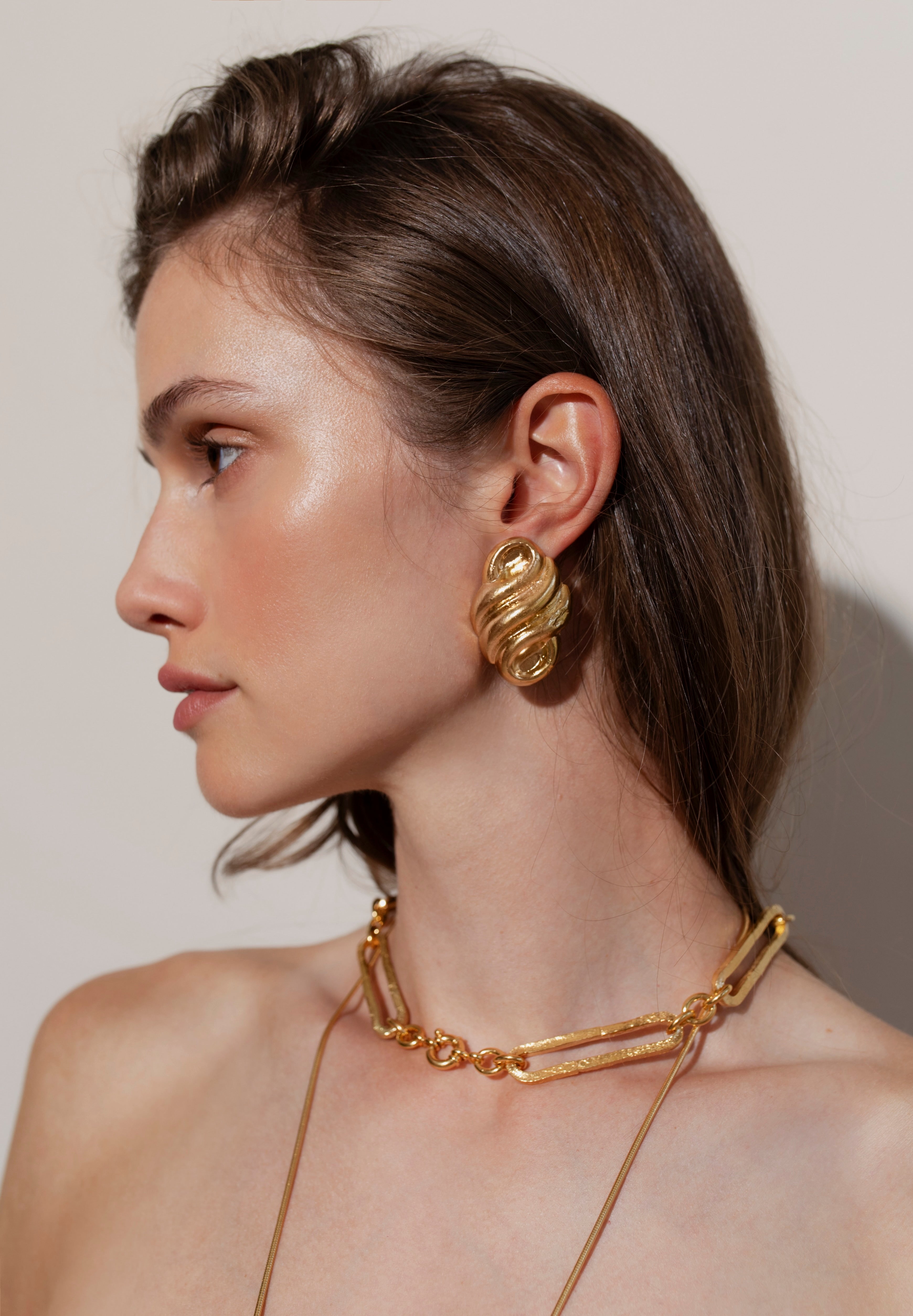 Eternal Woman Necklace