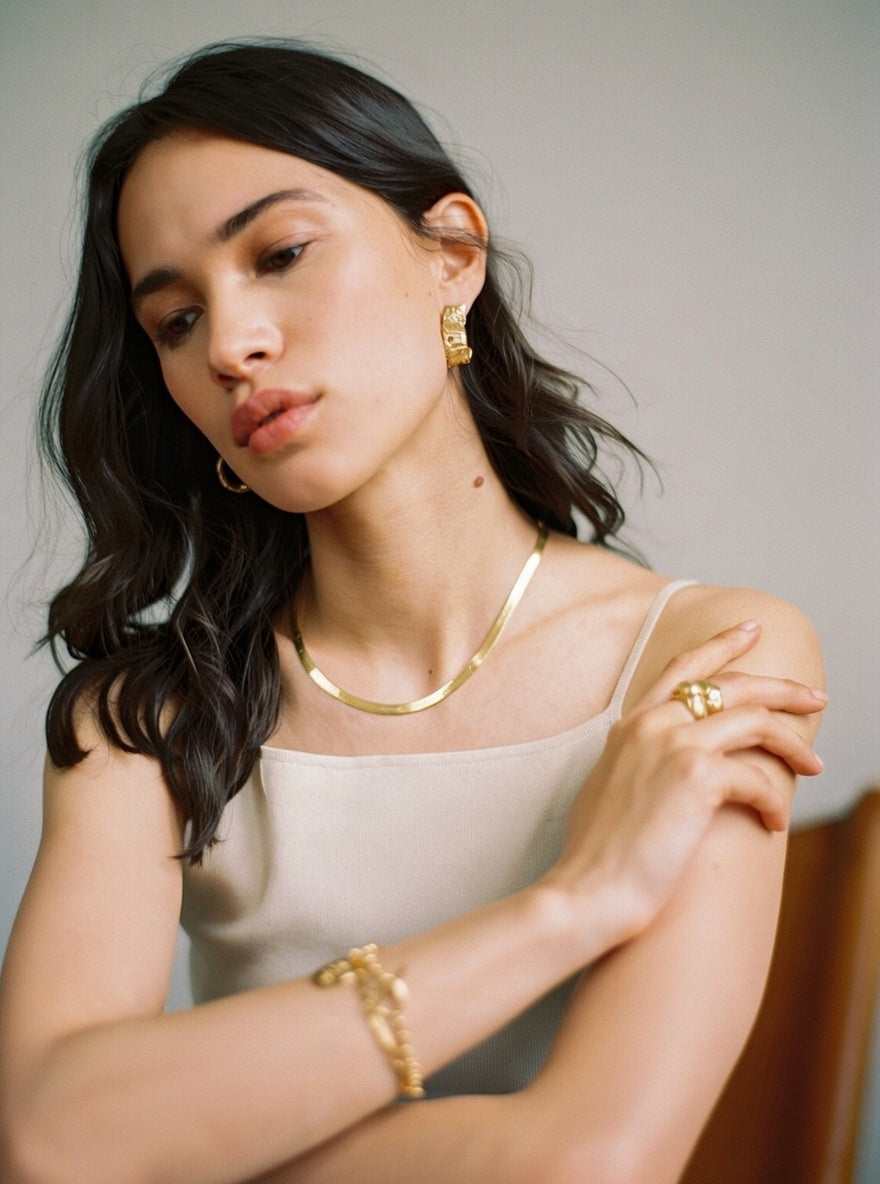 Sleeping Venus Necklace