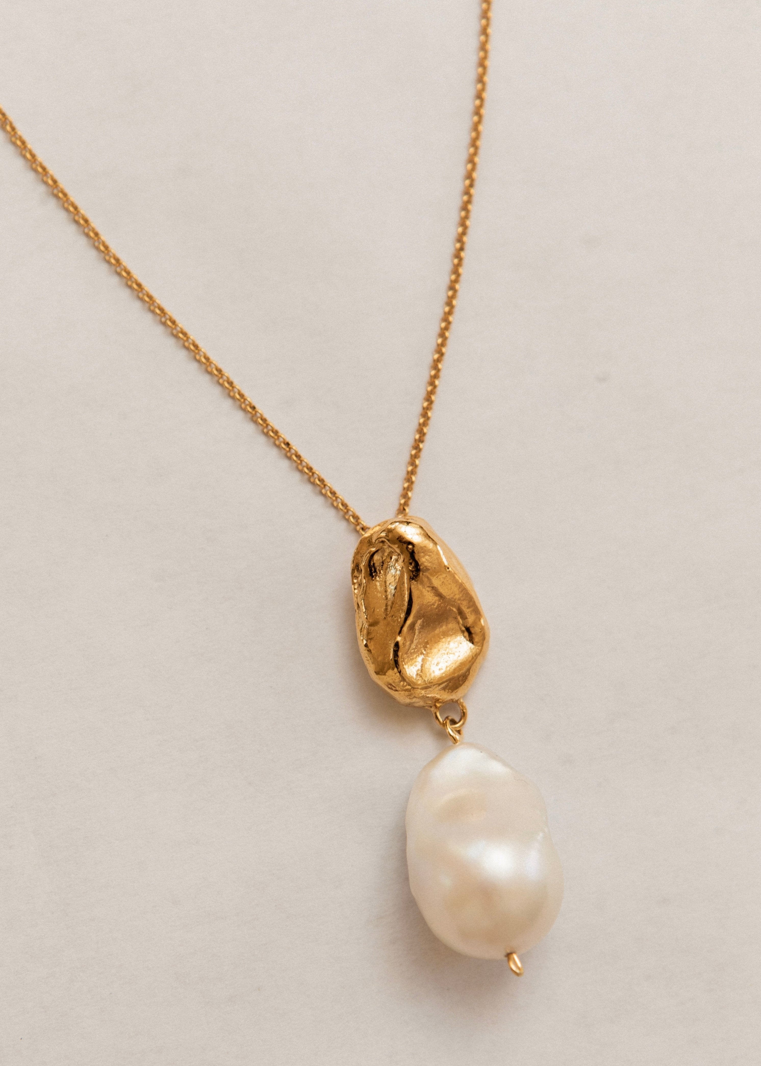 Mountain Pearl Necklace